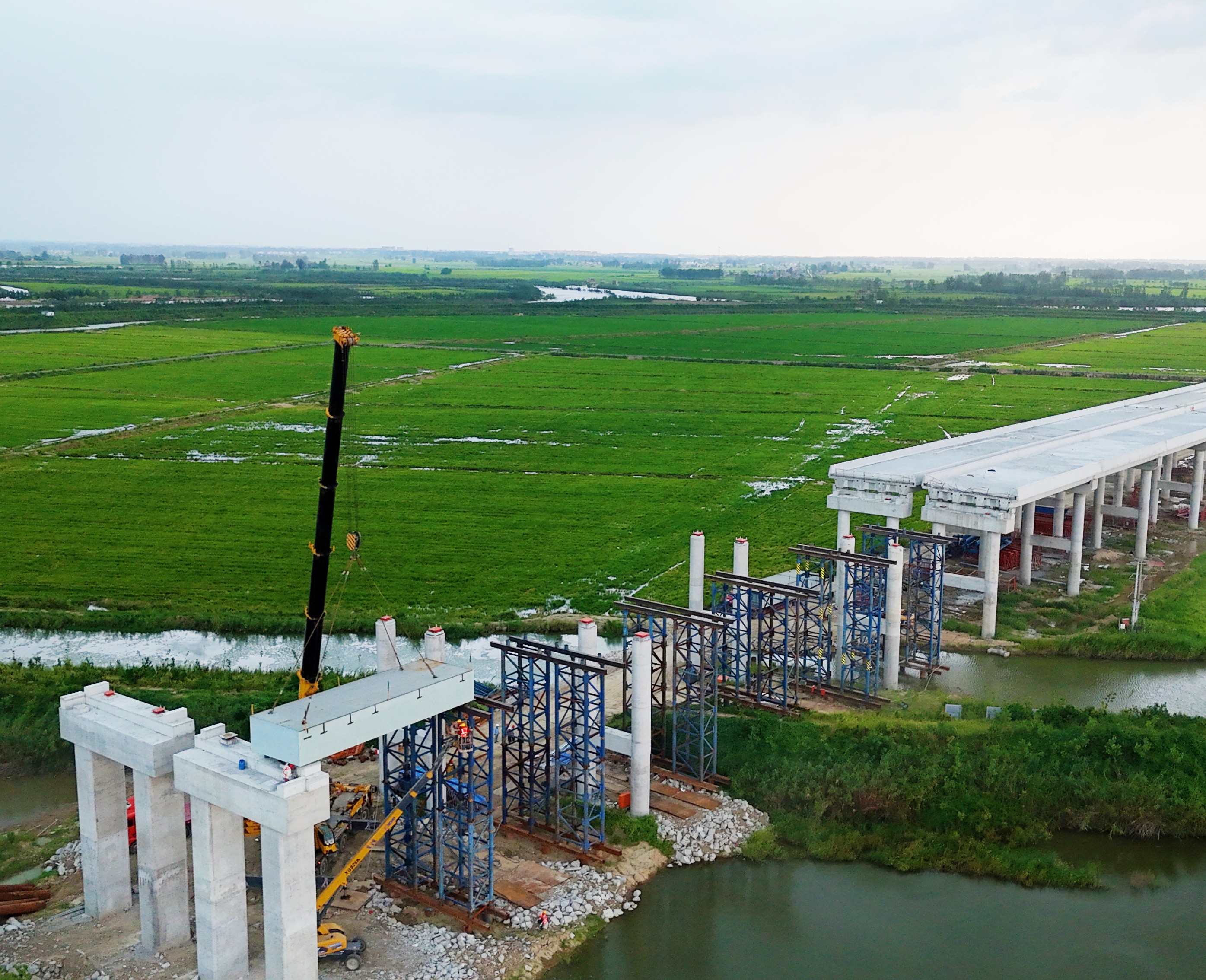 合周引橋吊裝.jpg 合周引橋吊裝.jpg